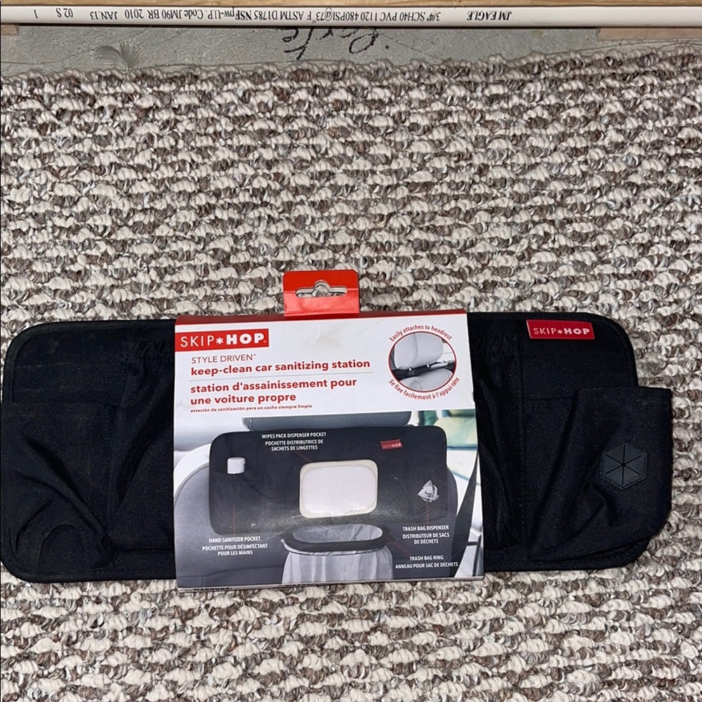 Skip Hop Black Car Sanitizing Station